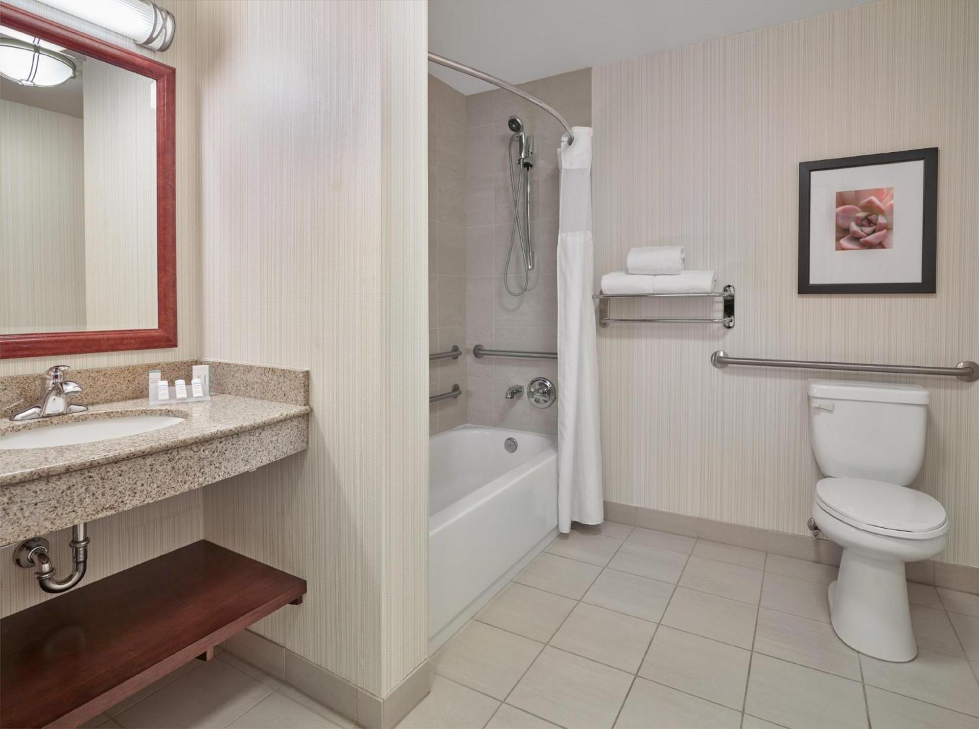 Queen Room with Two Queen Beds - Disability Access