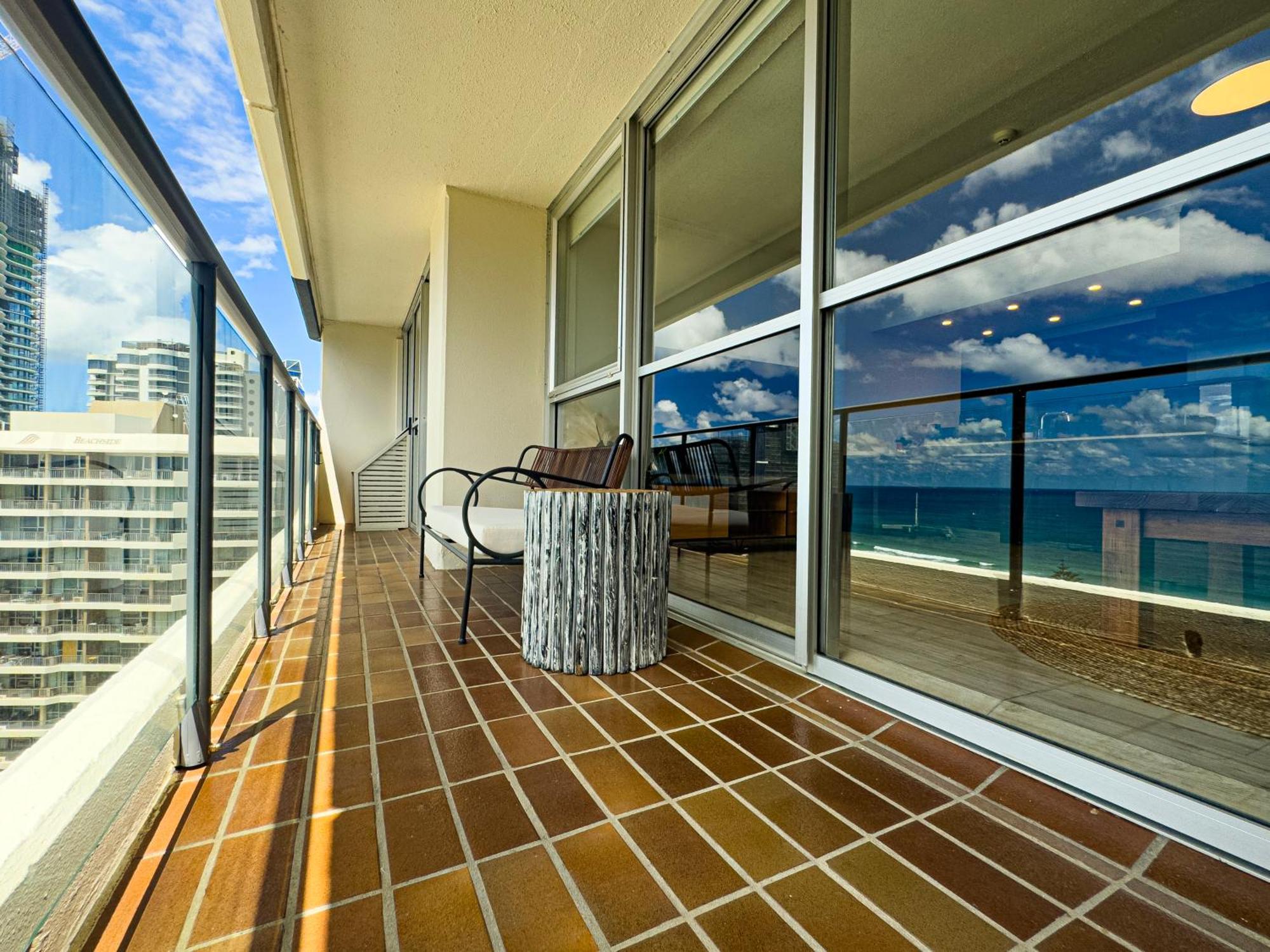 One-Bedroom Apartment with Ocean View