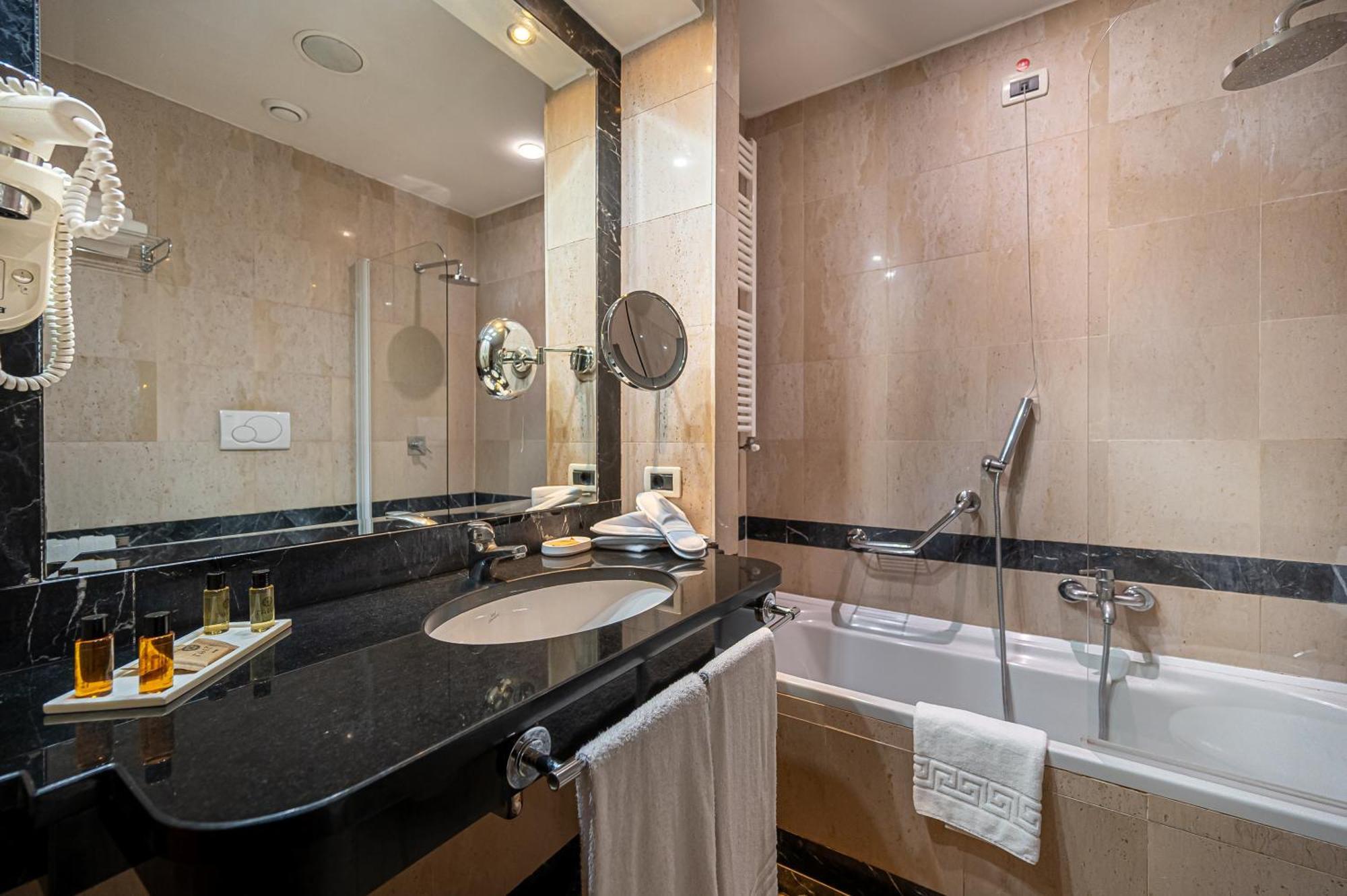 Classic Double or Twin Room Pet Friendly