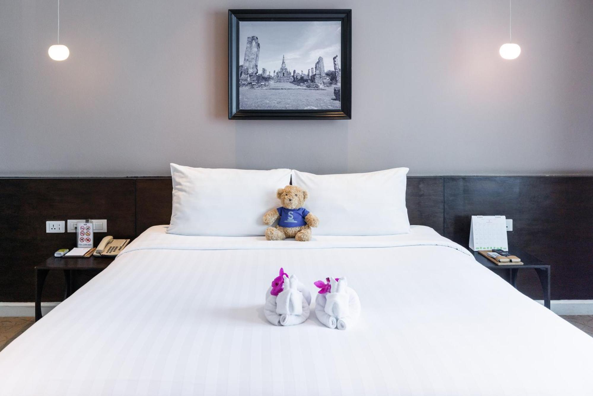 Deluxe Double or Twin Room