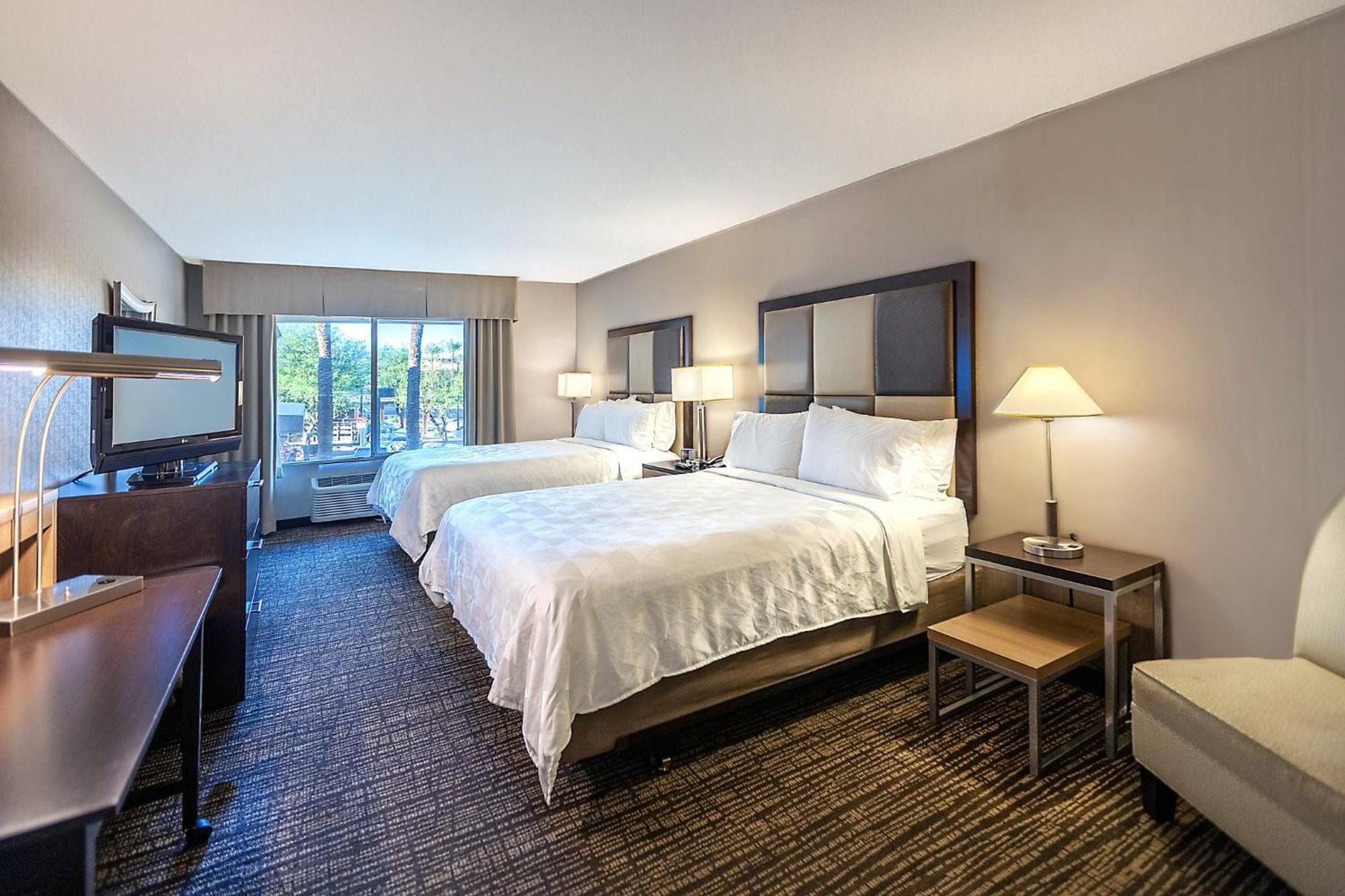 Standard Queen Room with Two Queen Beds