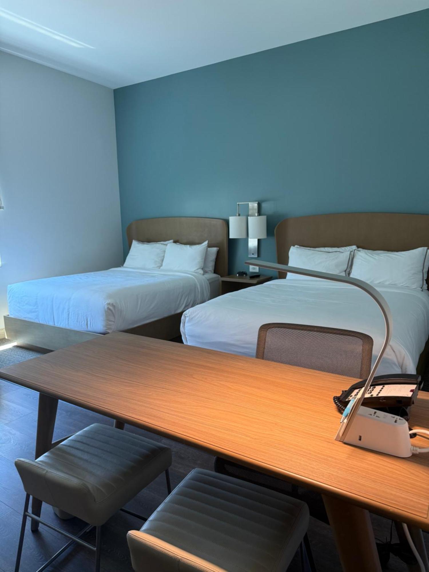 Studio Two Queen Beds