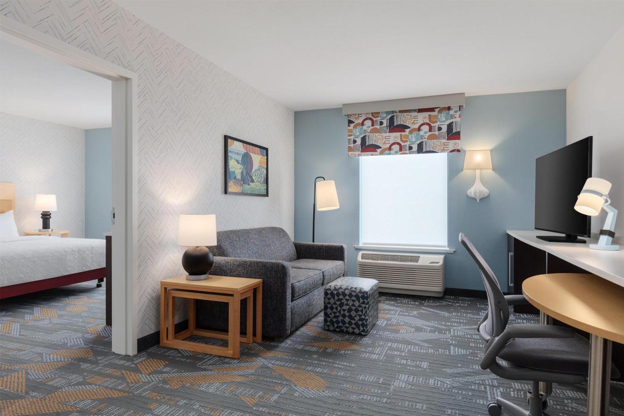 King Suite Mobility Hearing Access or Non-Smoking