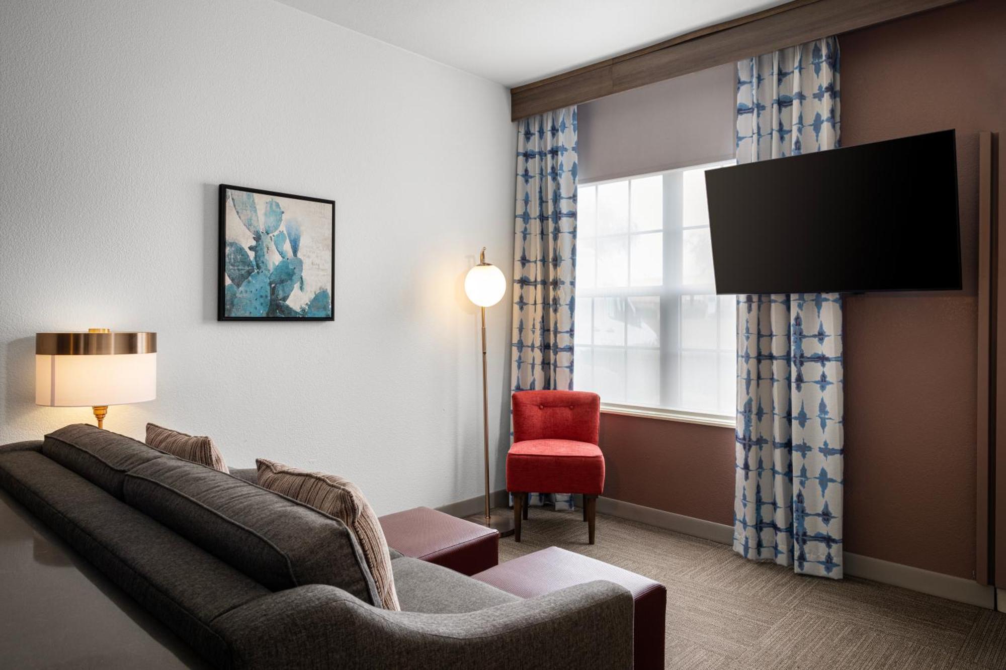 One-Bedroom King Suite Sofa Bed
