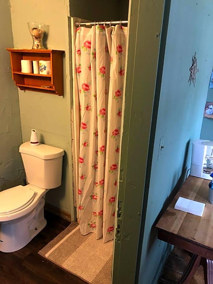 One-Bedroom Bungalow