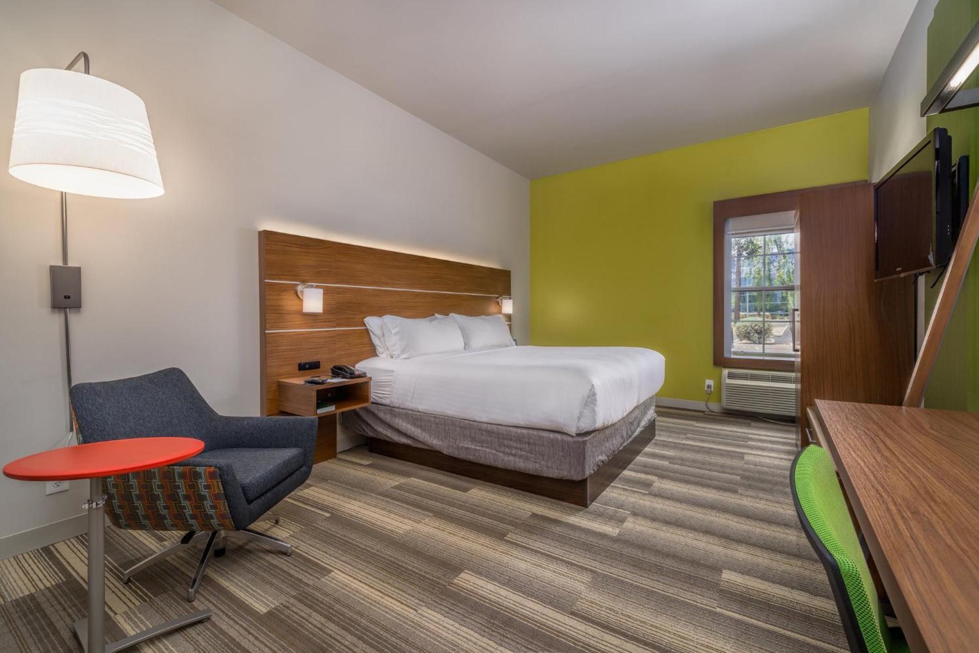 King Room Mobility Access or Hearing Accessible