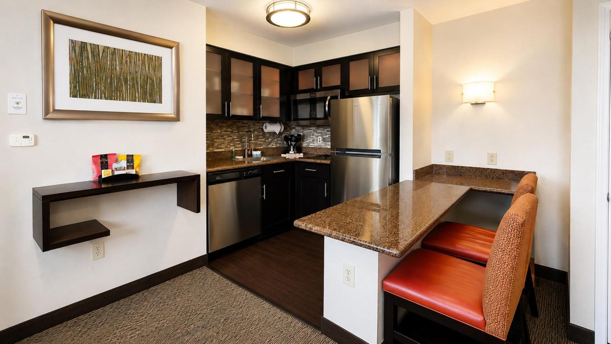 One-Bedroom King Suite
