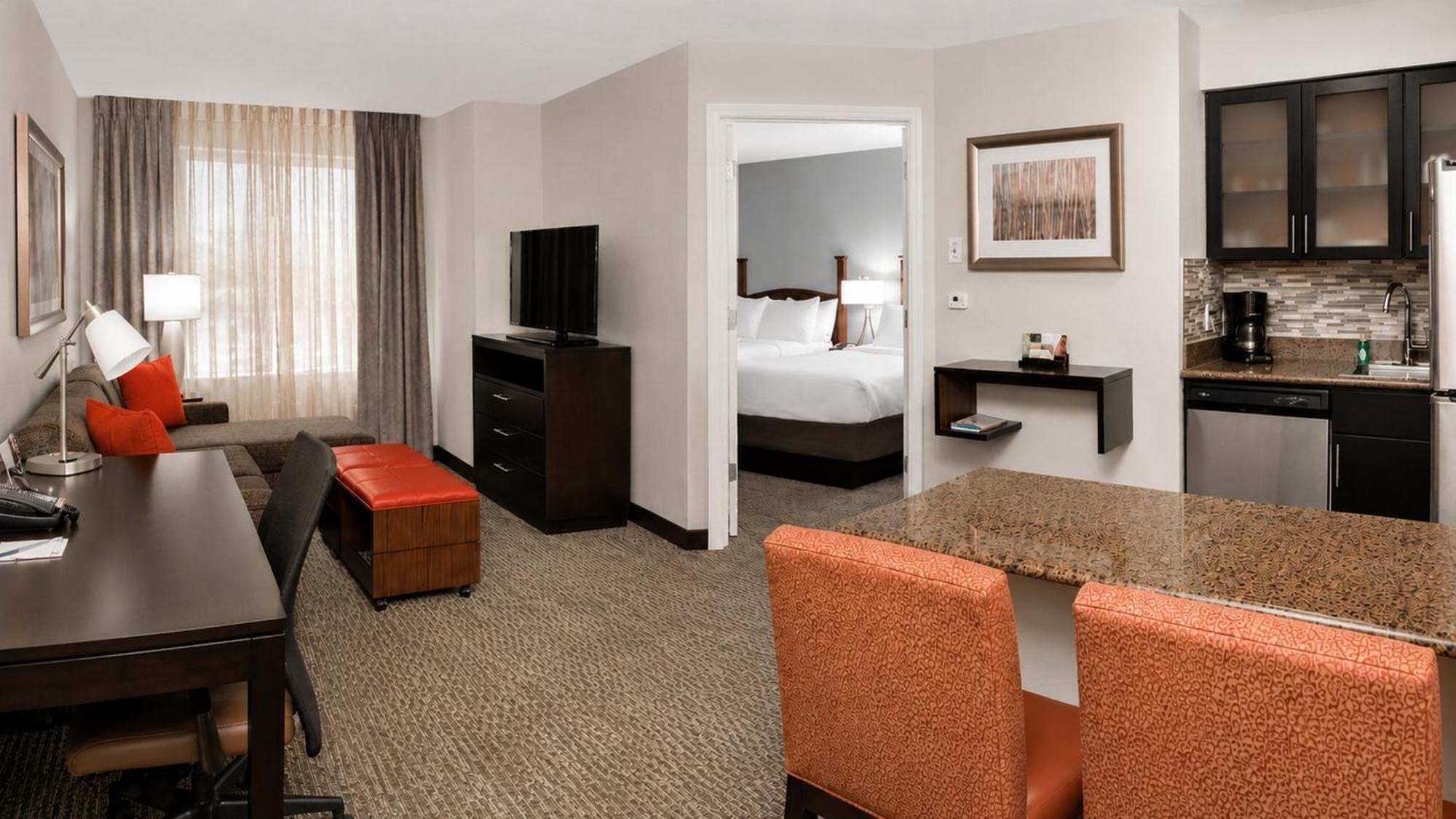 One-Bedroom King Suite