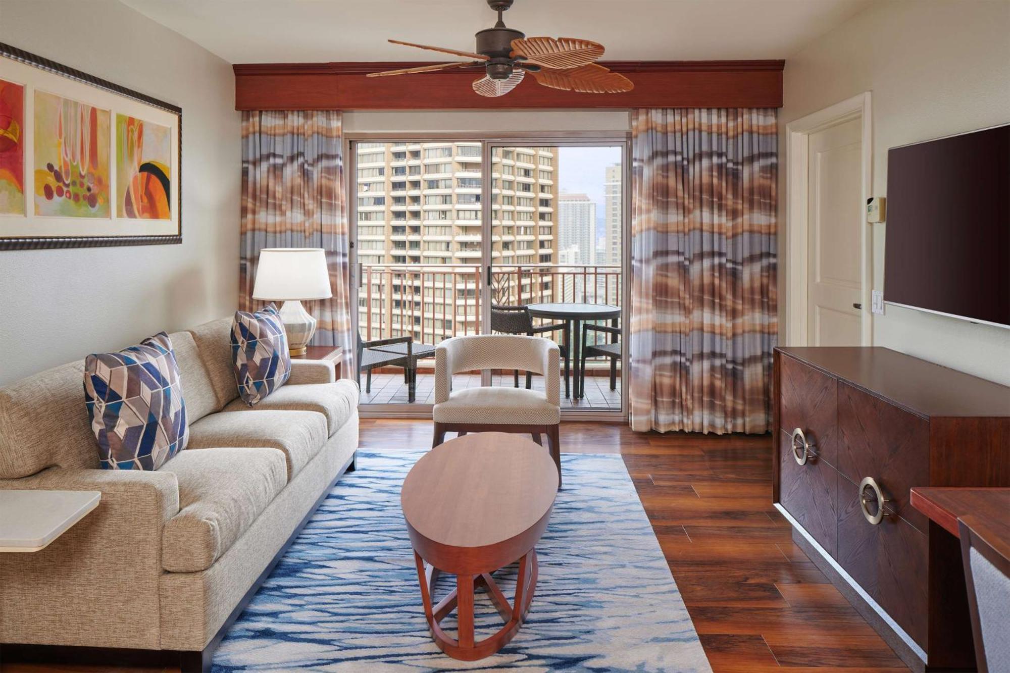 One-Bedroom King Suite Resort View