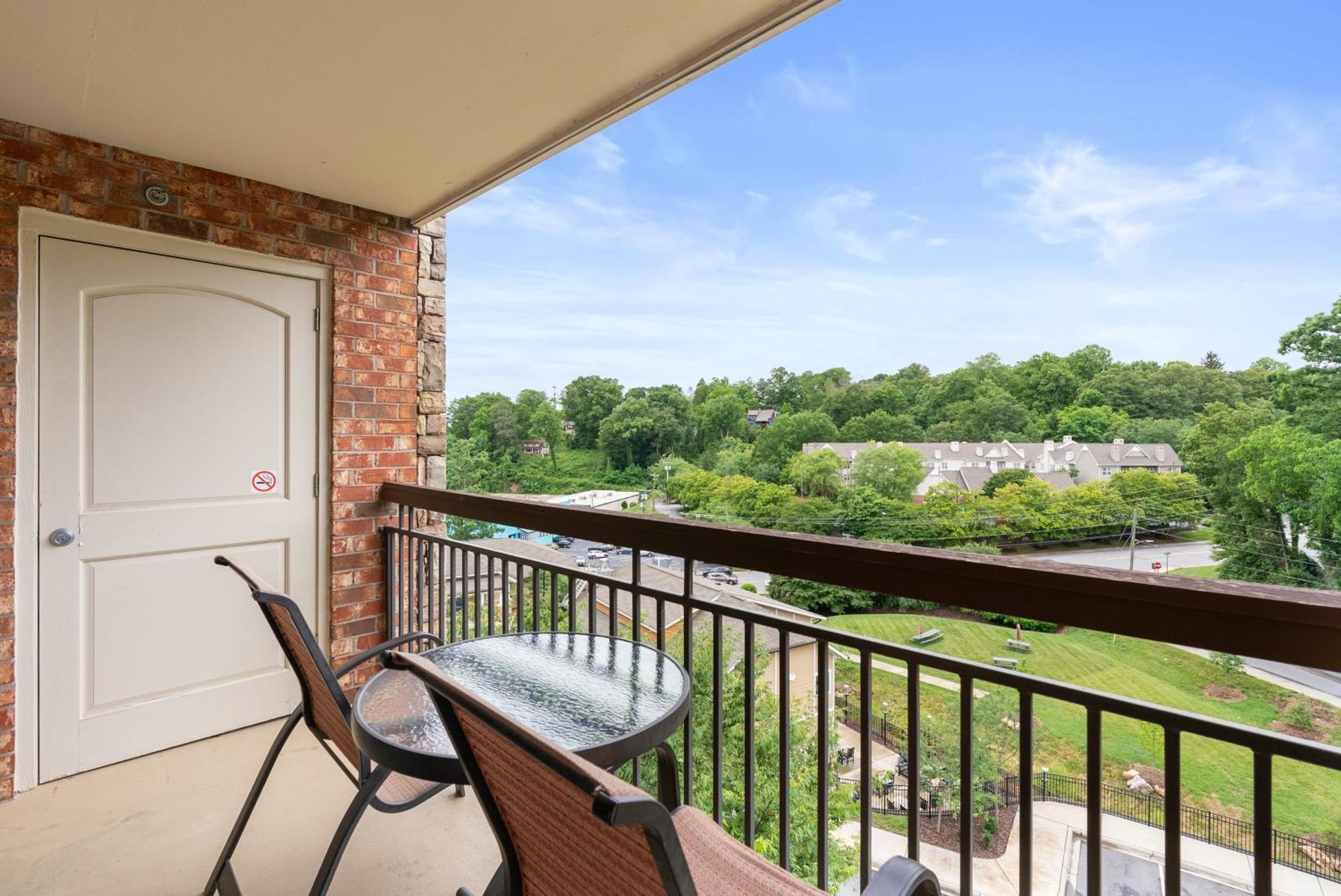 One-Bedroom Suite
