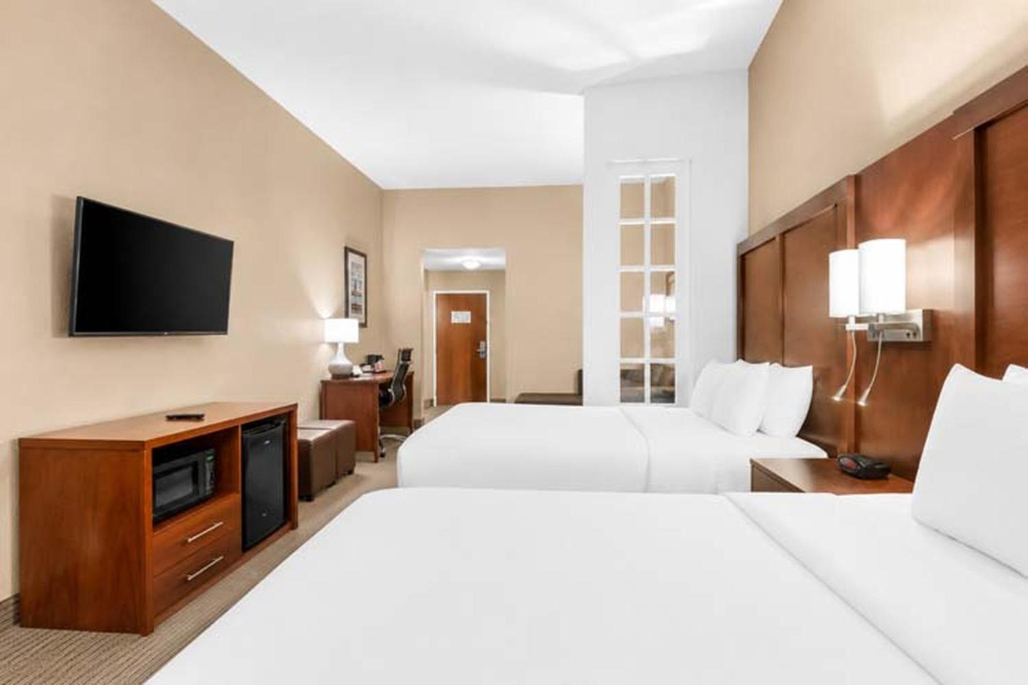 Queen Suite