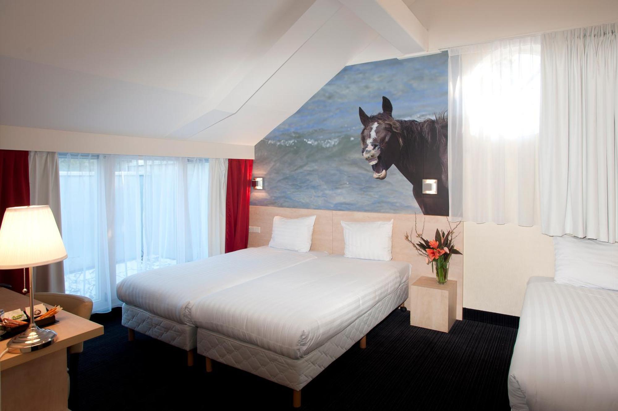 Standard Queen Room Two Queen Beds