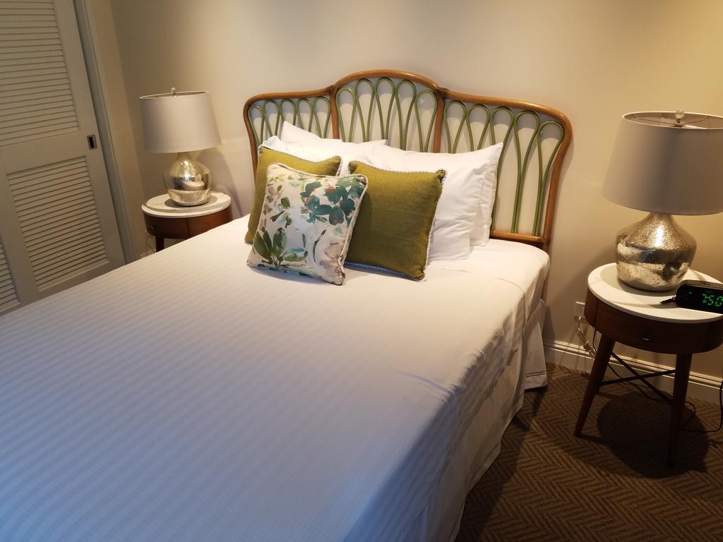 Deluxe Koa Suite