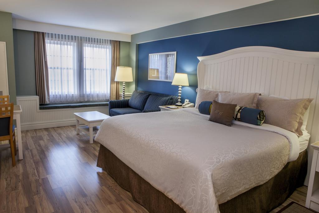 King Room with Sofa Bed and Lake View