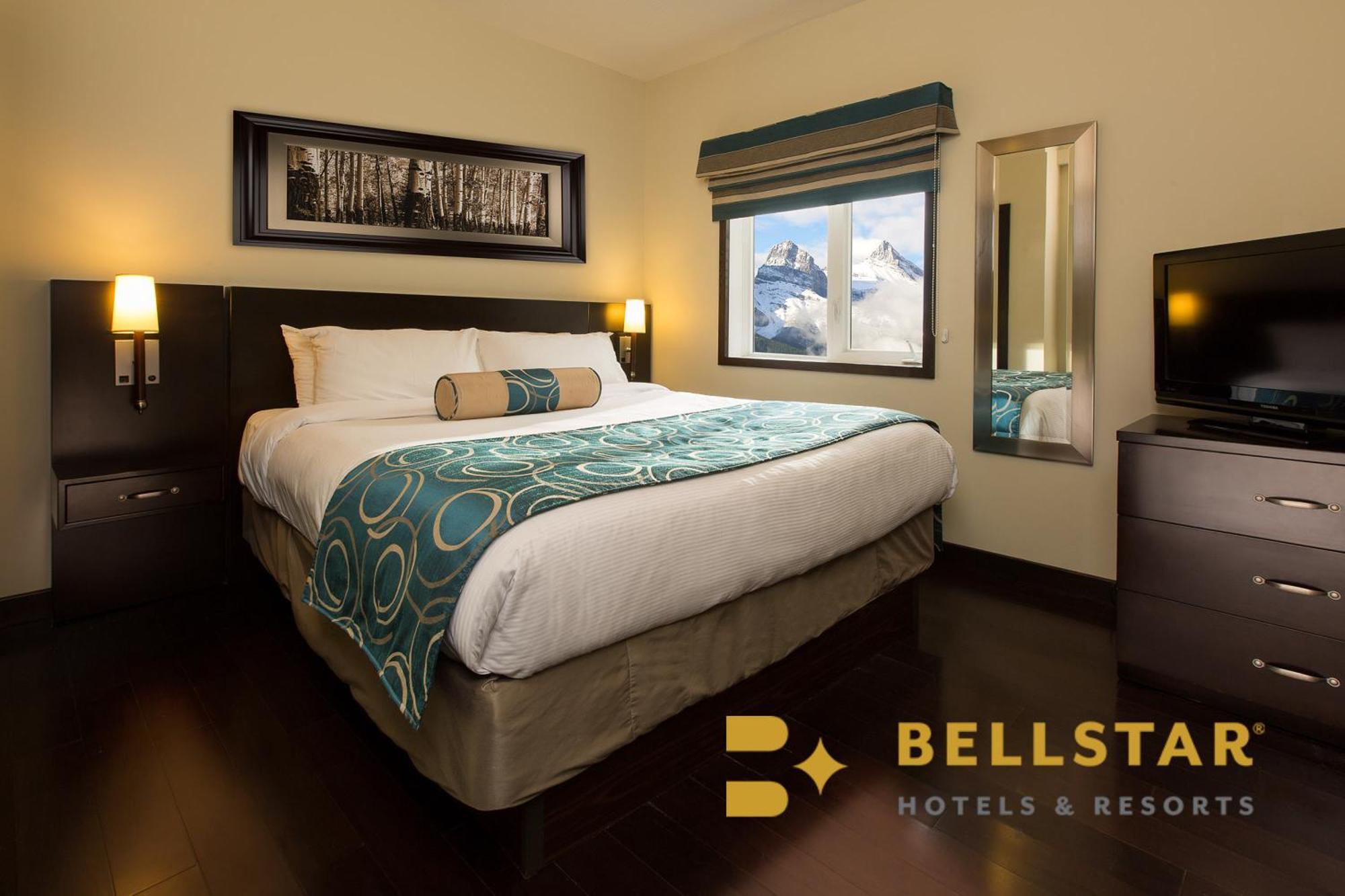 Two-Bedroom Suite with Mountain View
