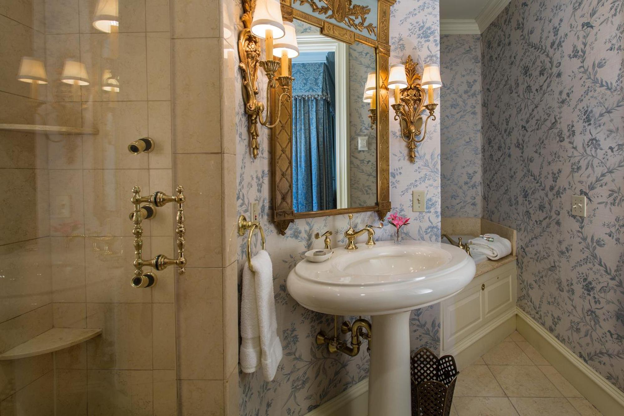 Martha's Vineyard Ocean Villa