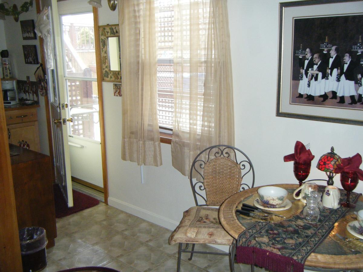 Poolside Suite