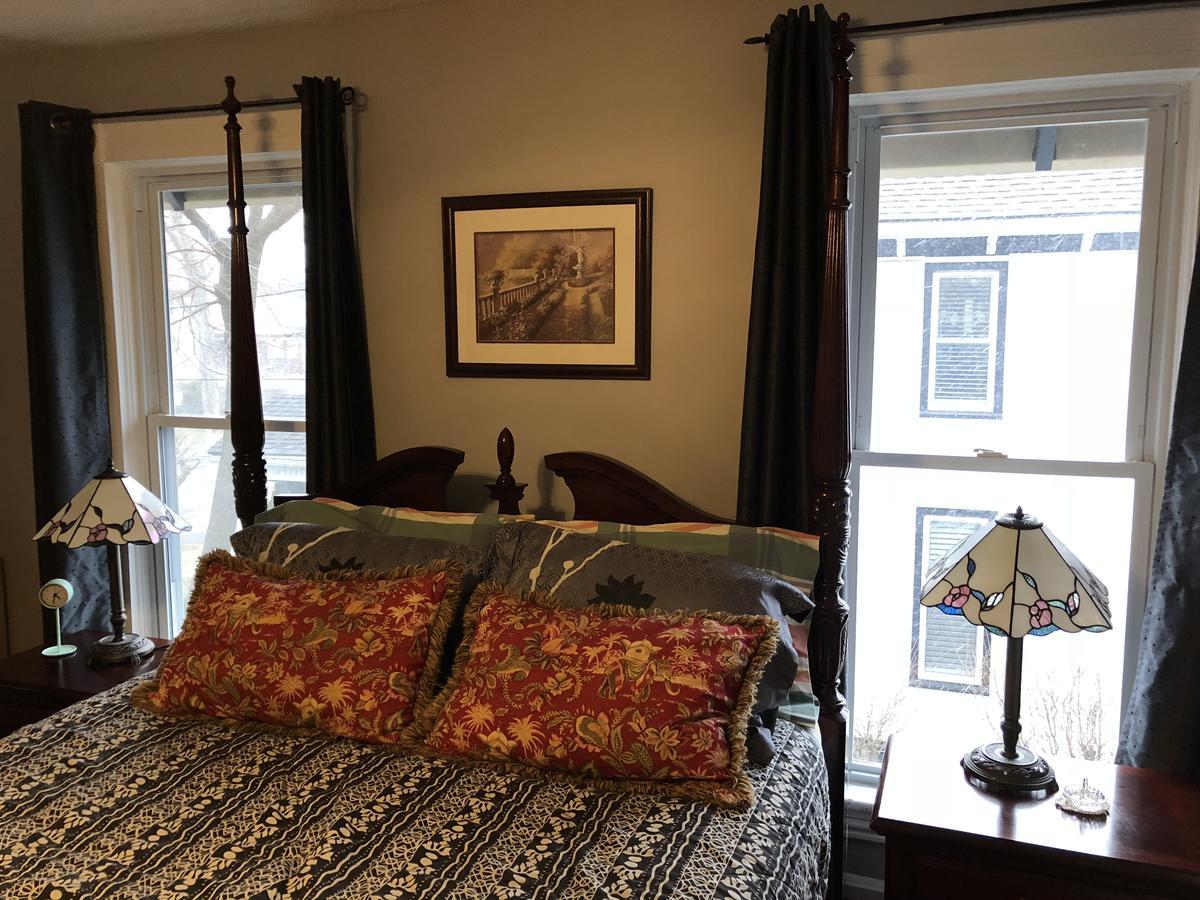 Queen Suite