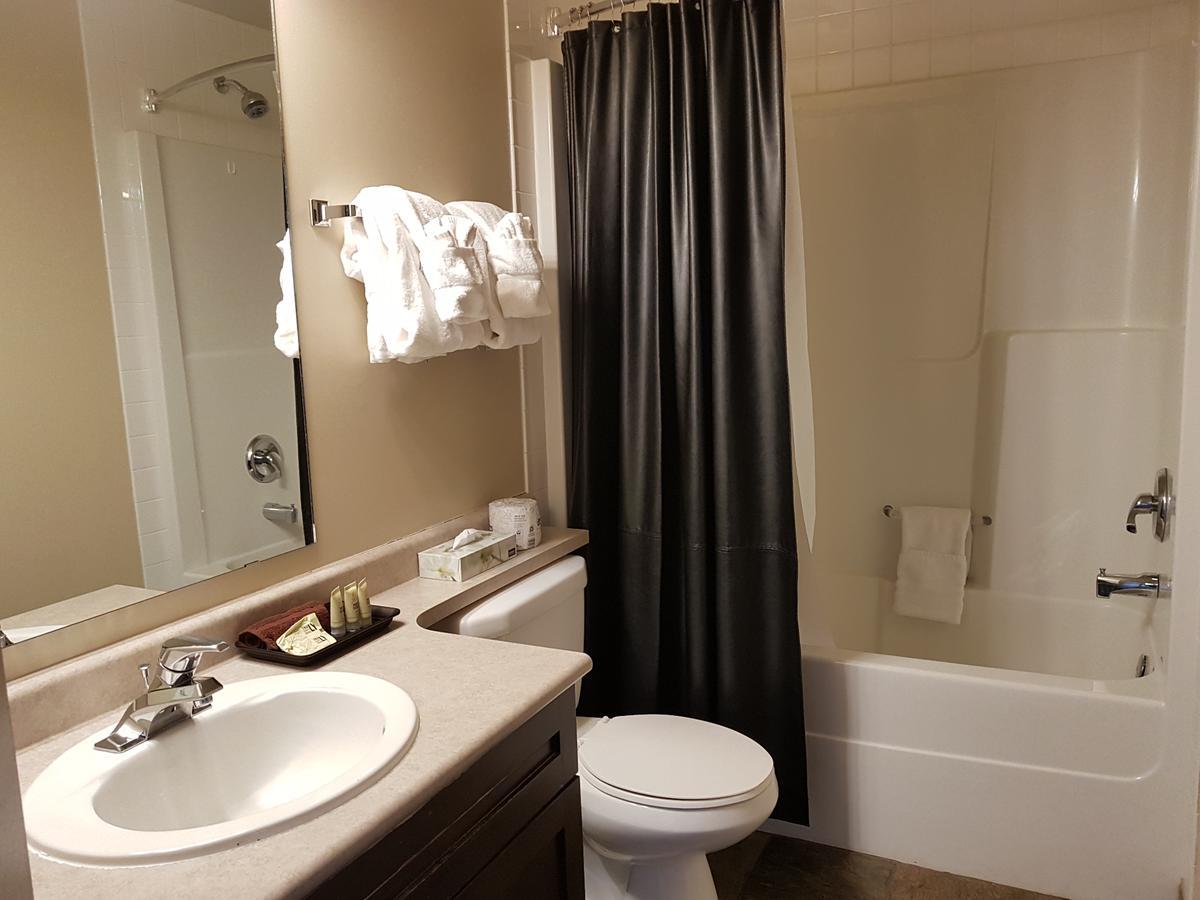 Luxury Two-Bedroom Suite with Balcony