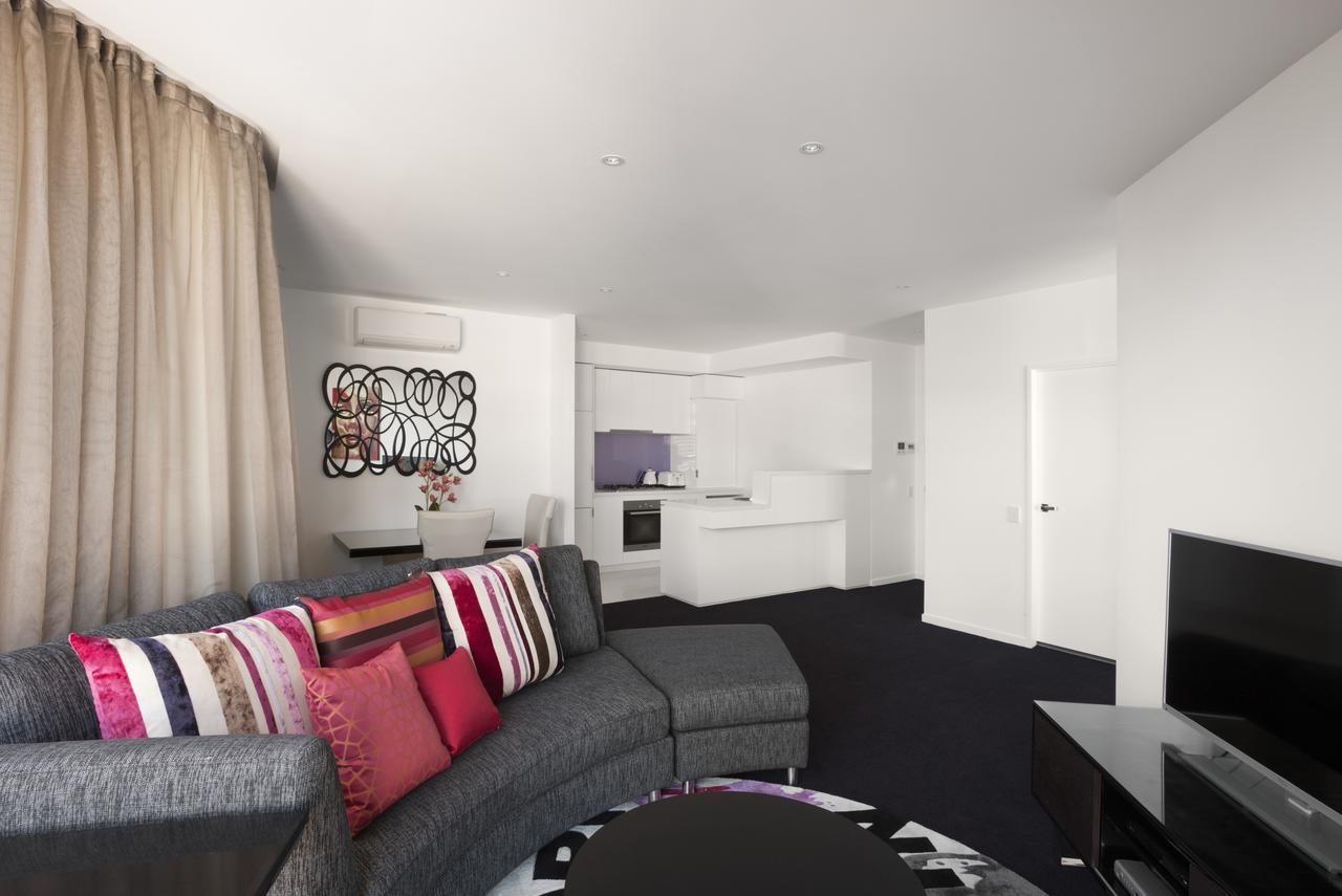 Two-Bedroom Apartment with Two Bathrooms and Water View