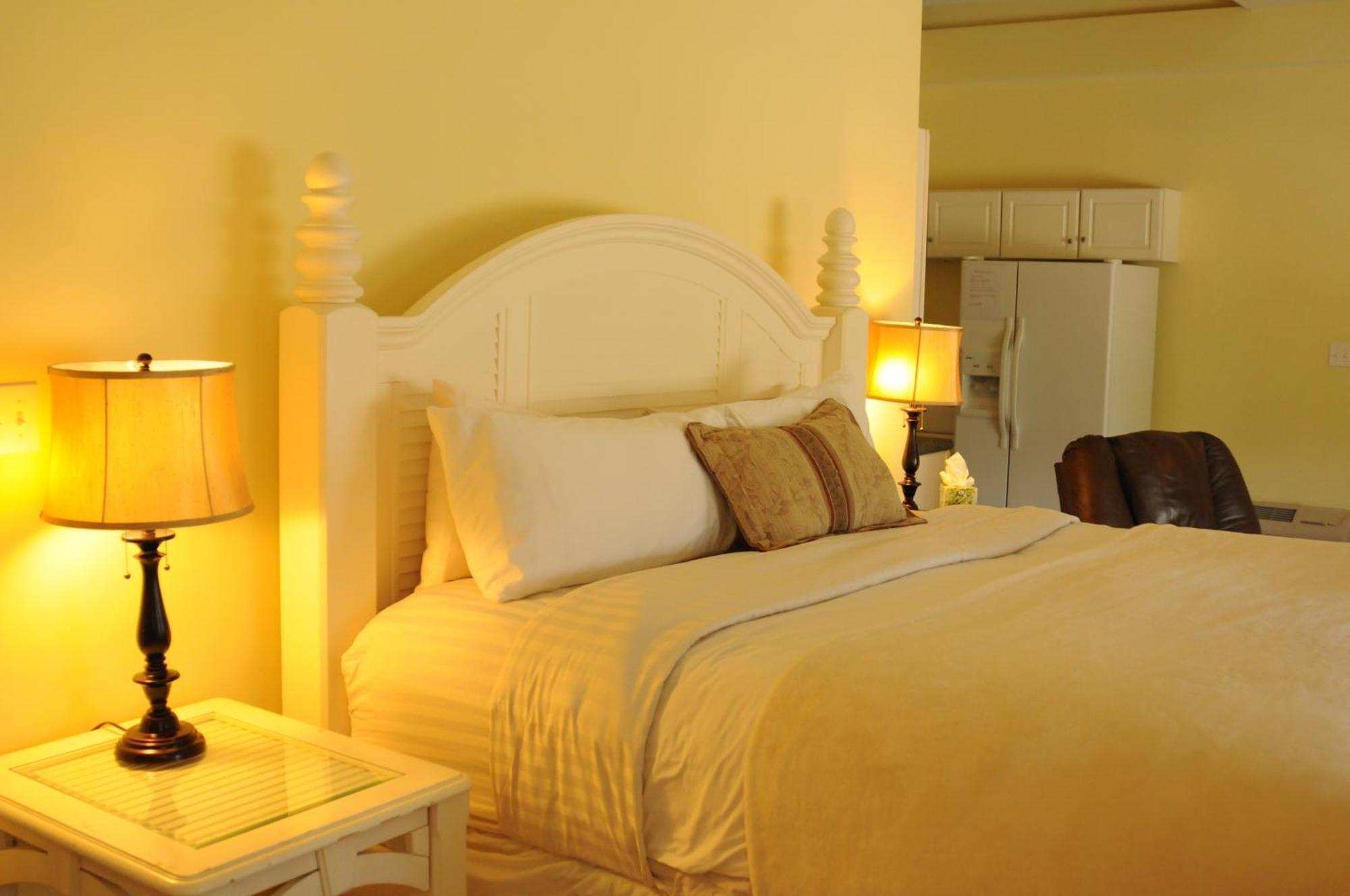 Queen Suite Two Queen Beds