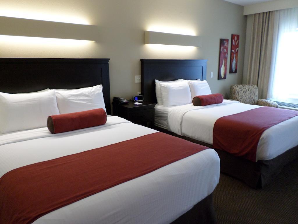 Queen Room Two Queen Beds