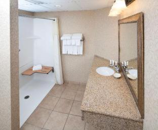 Queen Room with Two Queen Beds - Disability Access with Roll In Shower