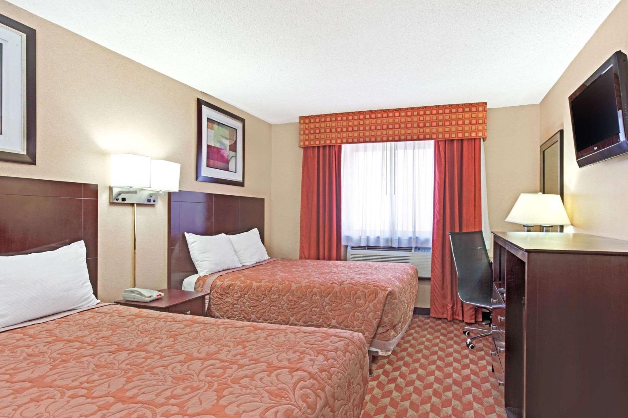 Queen Room with Two Queen Beds - Non-Smoking,1210841884:JPEG