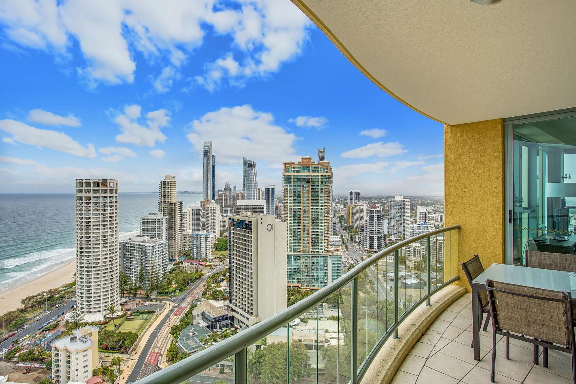Three-Bedroom Apartment with Ocean View