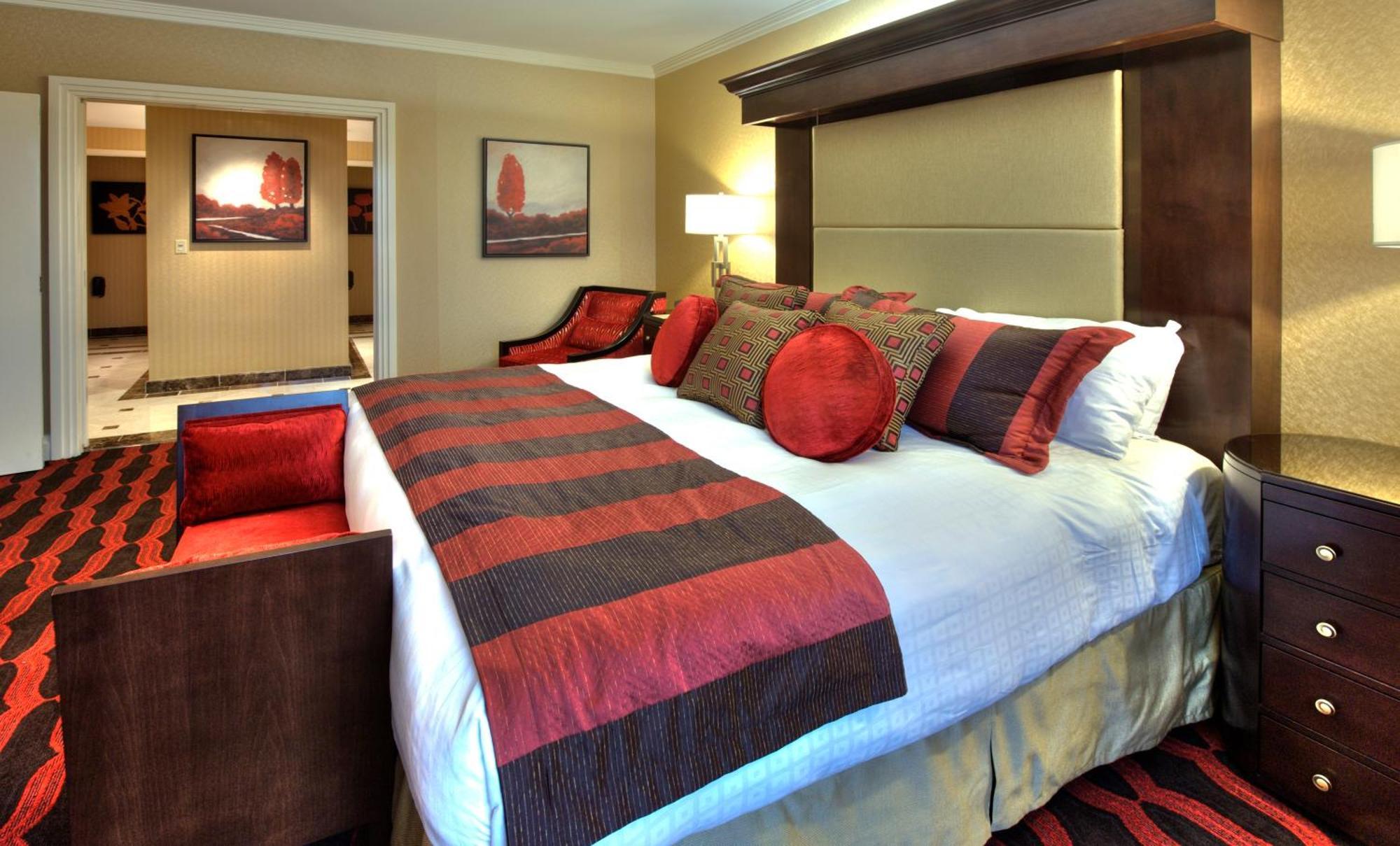 Monarch Suite