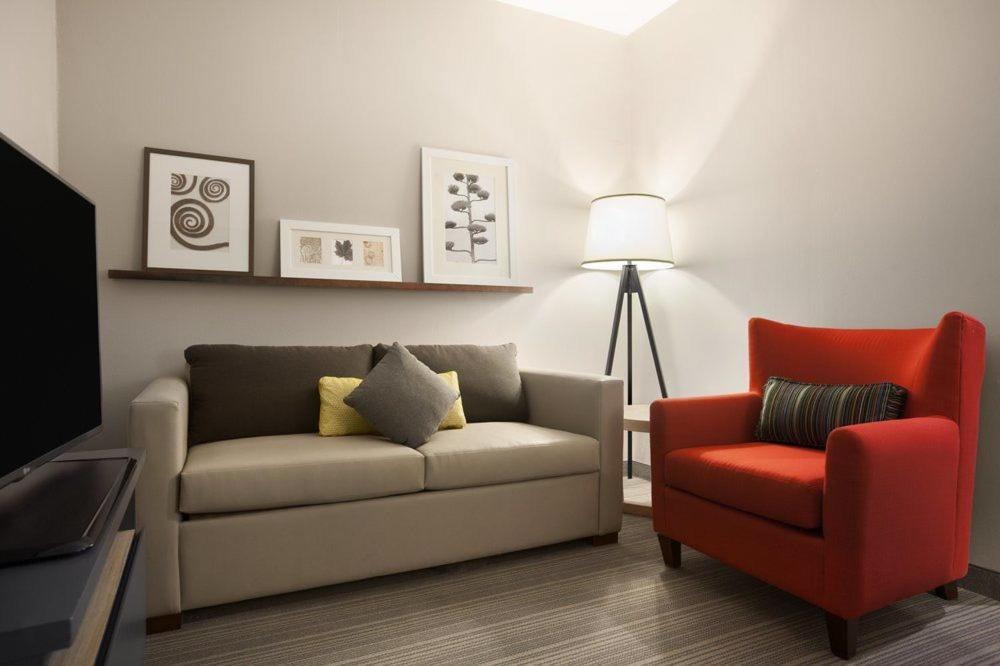 One-Bedroom King Suite - Accessible - Non-Smoking