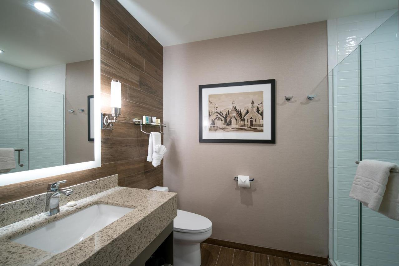 Premium King Room