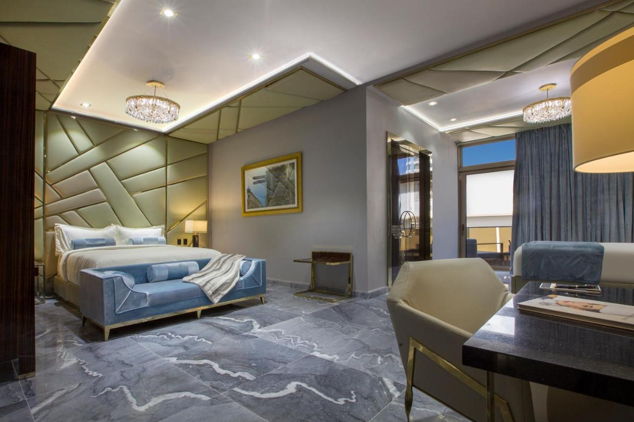 Gallery Suite with Balcony