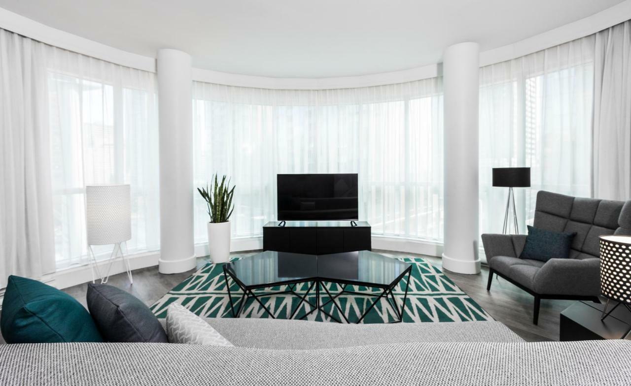 Crystal Suite,784214937:JPEG