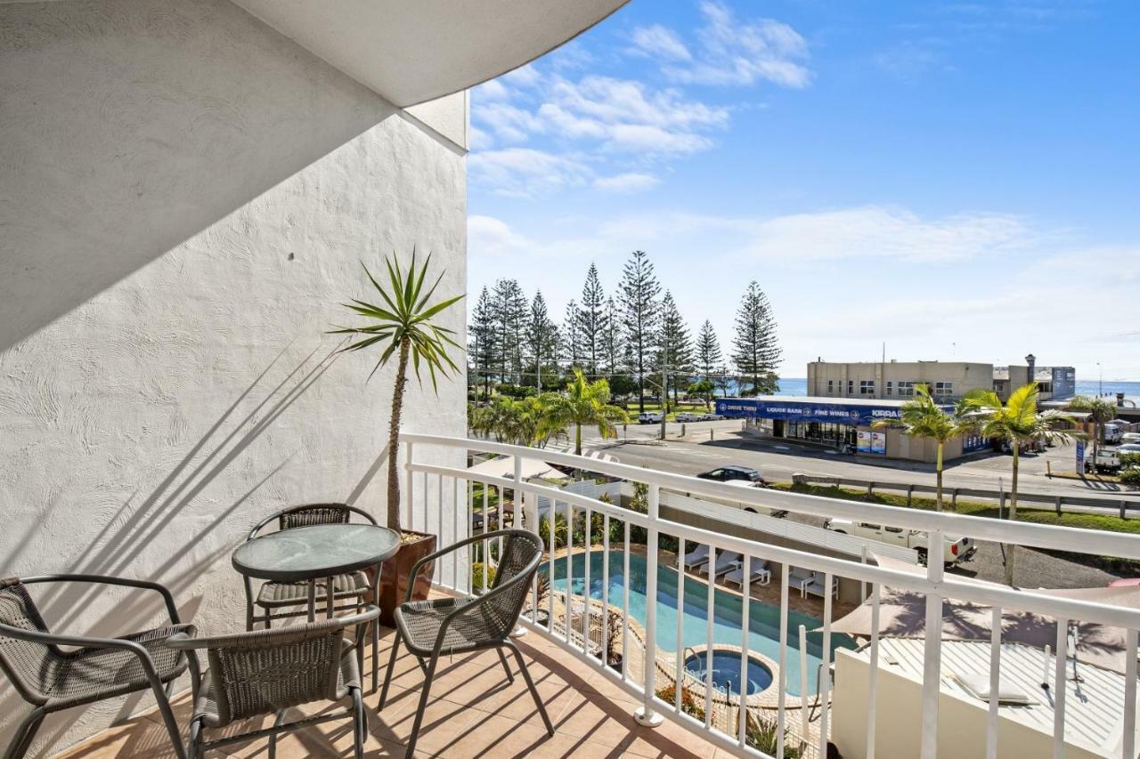 One-Bedroom Deluxe Apartment with Air-conditioning