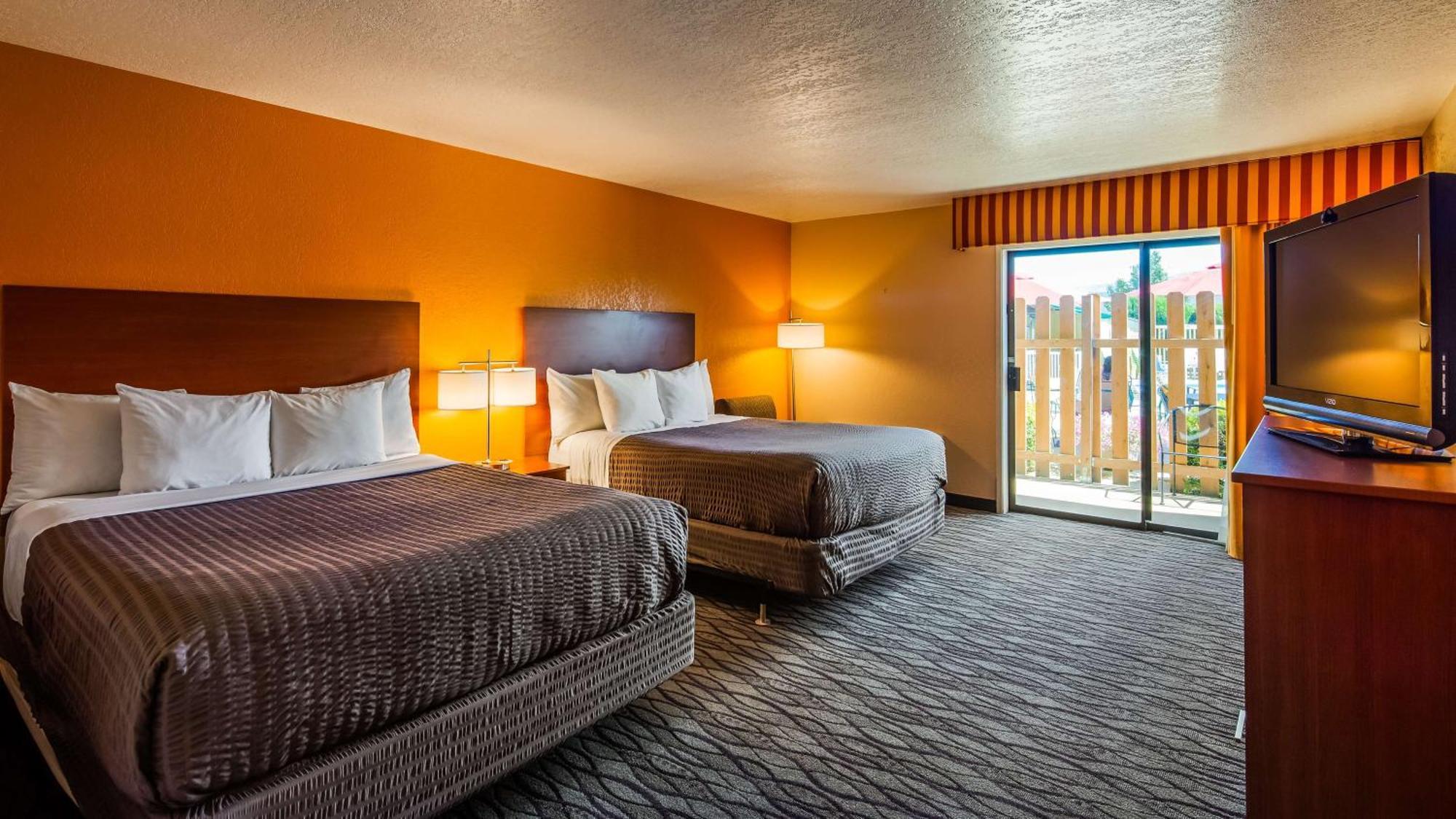 Queen Room Two Queen Beds Pool View