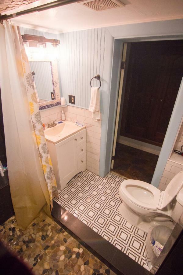 Bed in 8 Bed Female Dormitory Room with Ensuite Bathroom