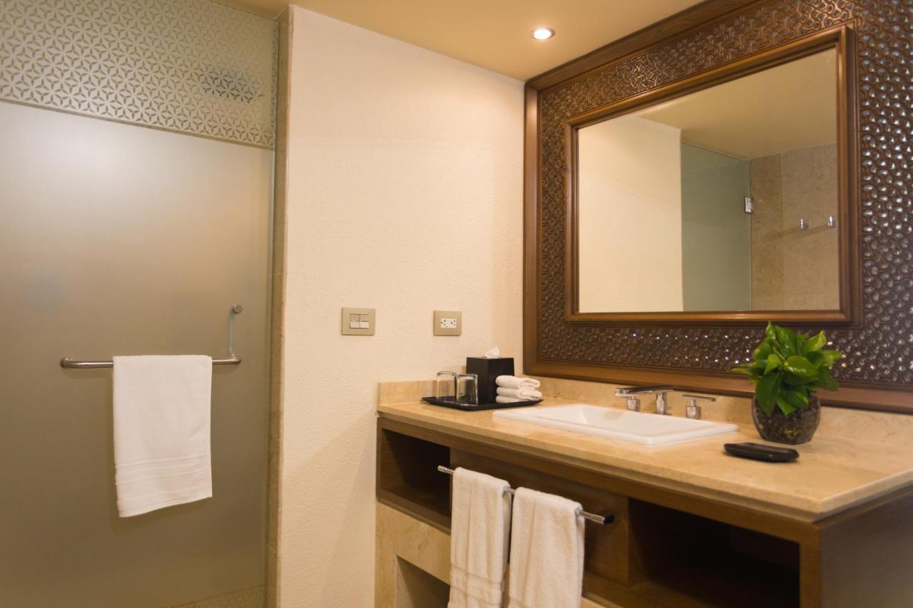 Guest room, 2 Double, Terrace view, Pool view, Low floor