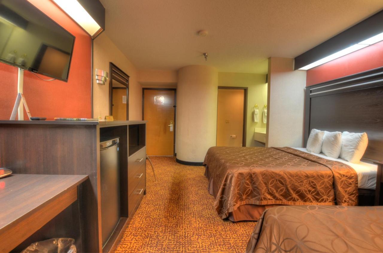Queen Room Two Queen Beds