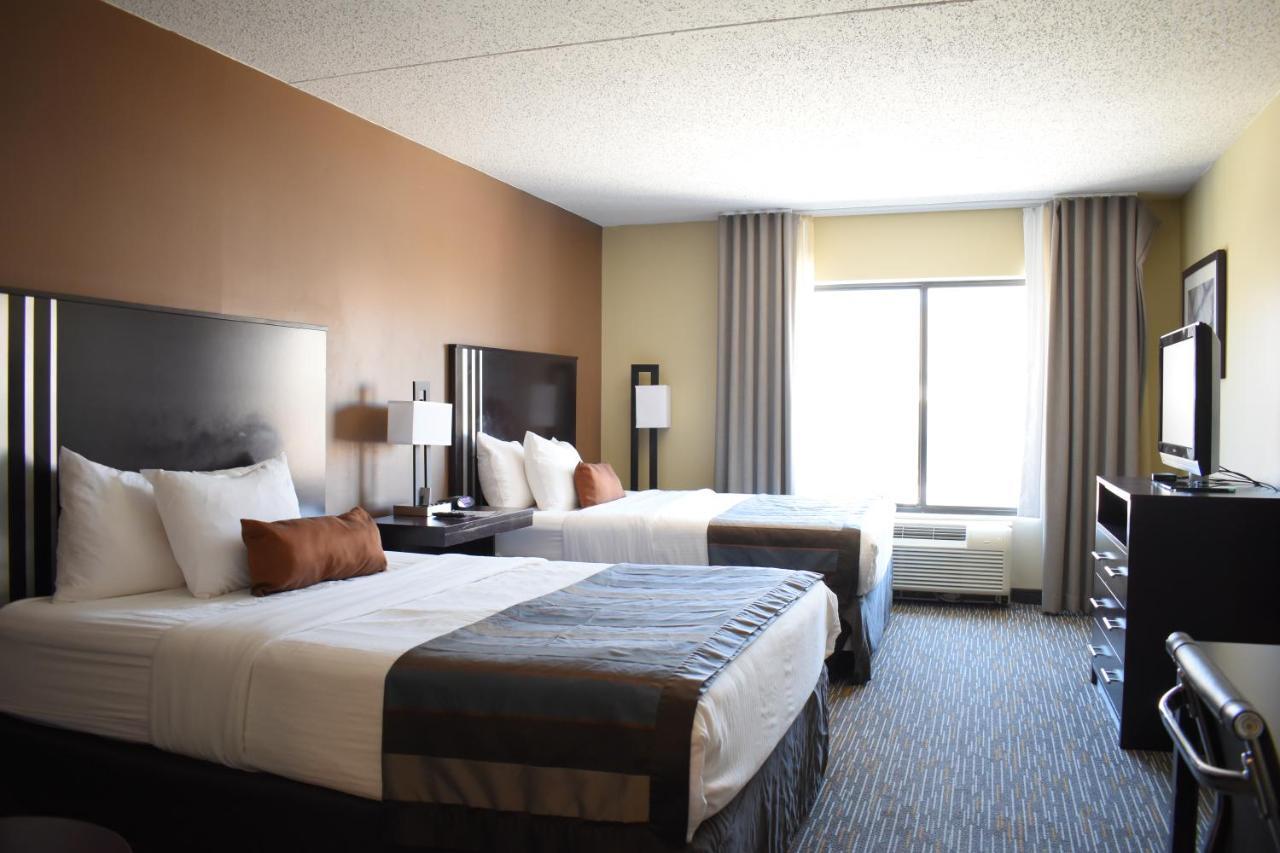 Queen Room Two Queen Beds Disability Access or Non-Smoking