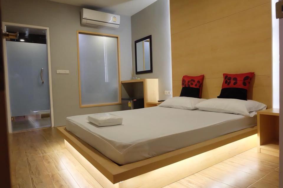 Deluxe Double Room with Bath