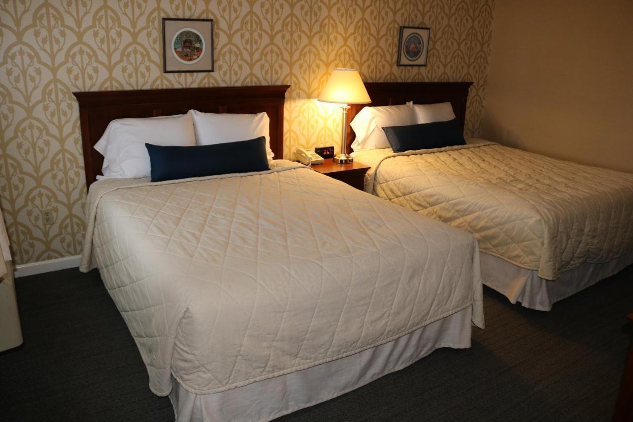 Queen Suite Spa Bath