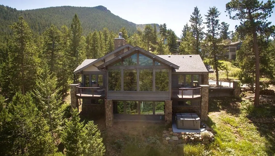 Hyler Mountain Lodge Home-1