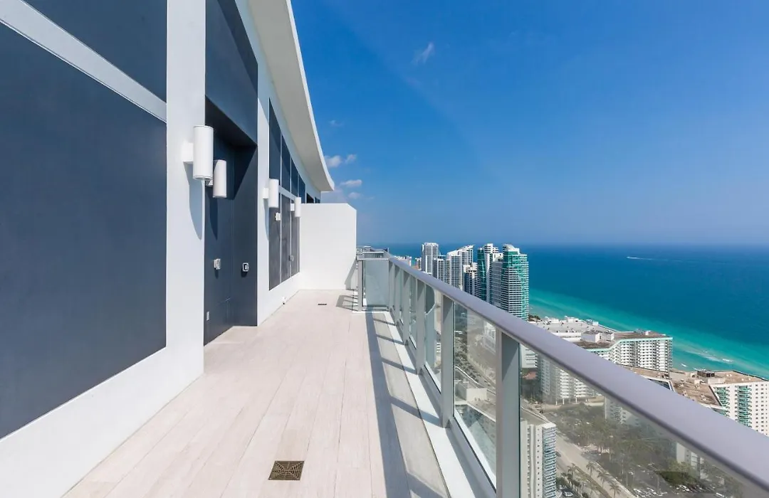 Hyde Beach House Hollywood Private Suites-1
