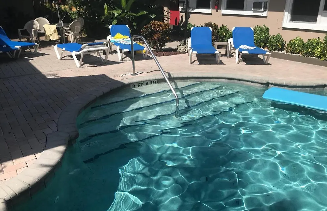 Inn Leather Guest House-Gay Male Only-1