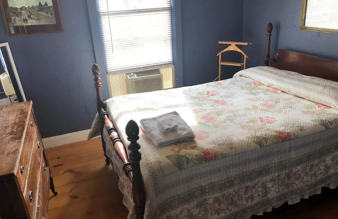 Seafarer Inn And Cottages-1