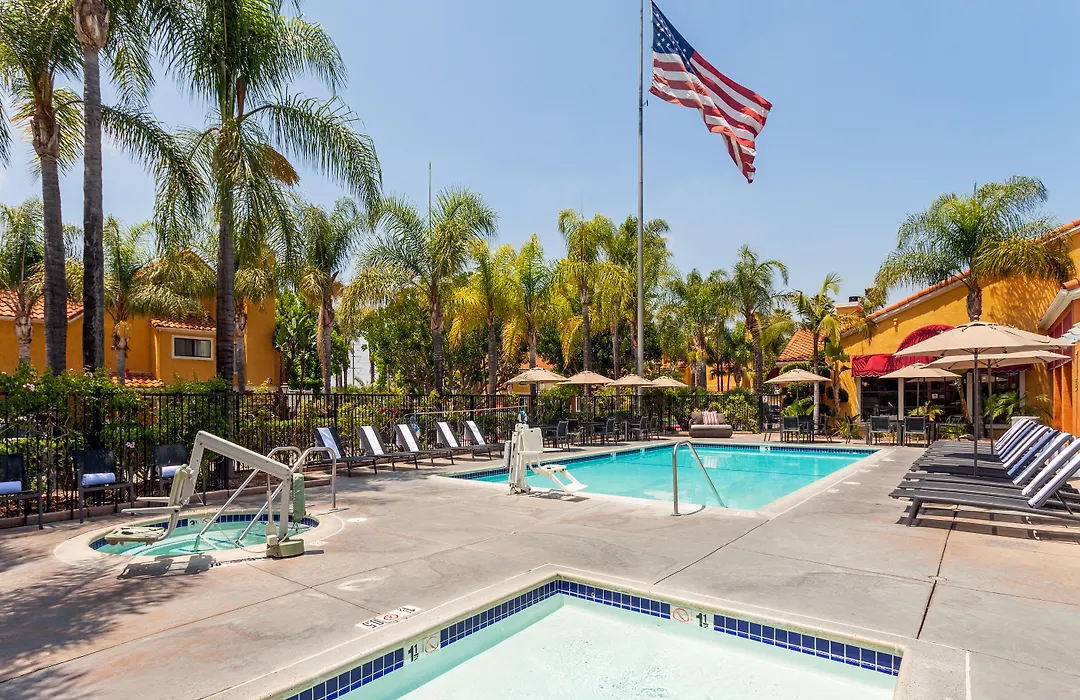 Clementine Hotel & Suites Anaheim-1