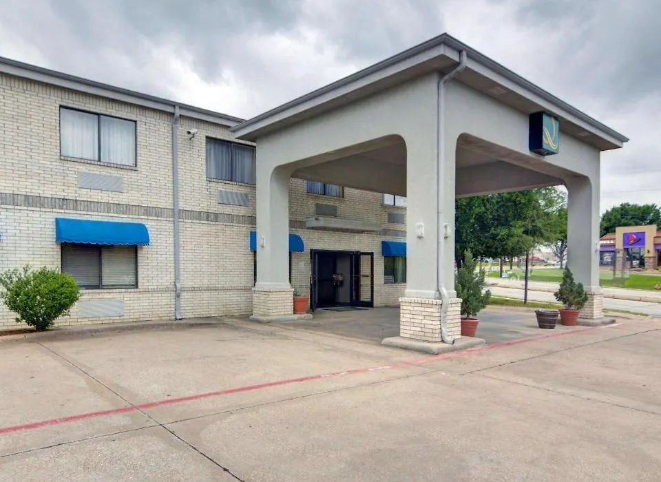 Quality Inn & Suites Grand Prairie South-1