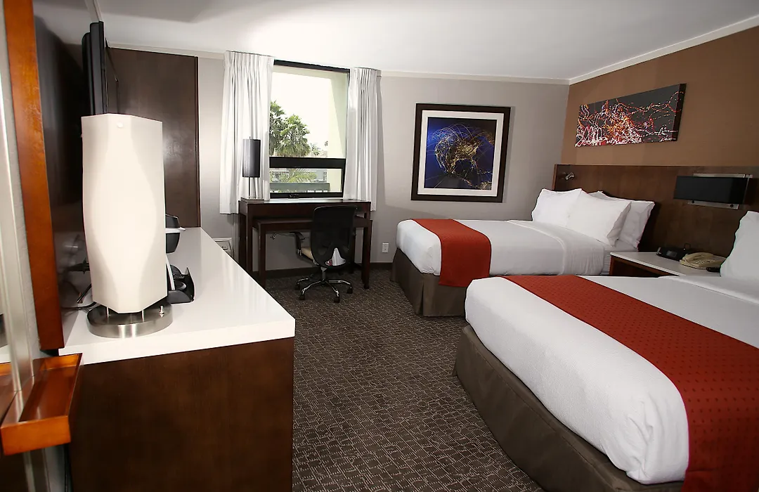 Holiday Inn Long Beach - Airport By Ihg-1