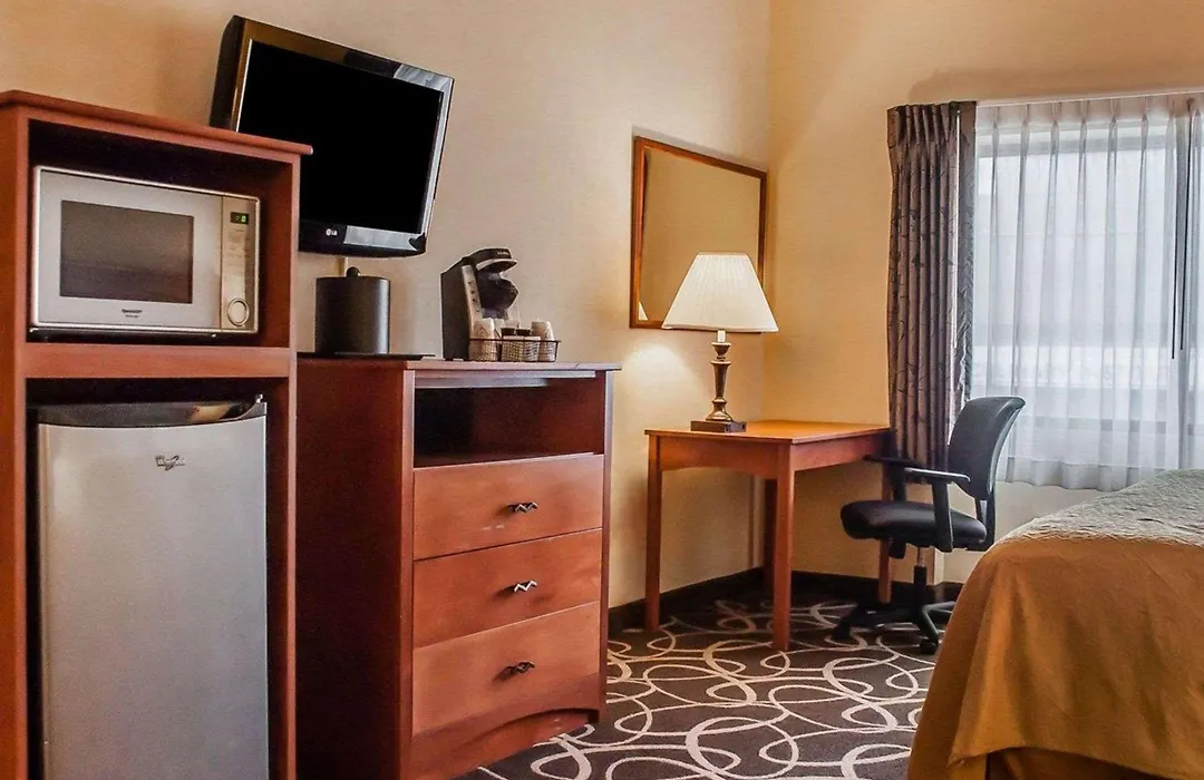 Quality Hotel & Suites At The Falls-1